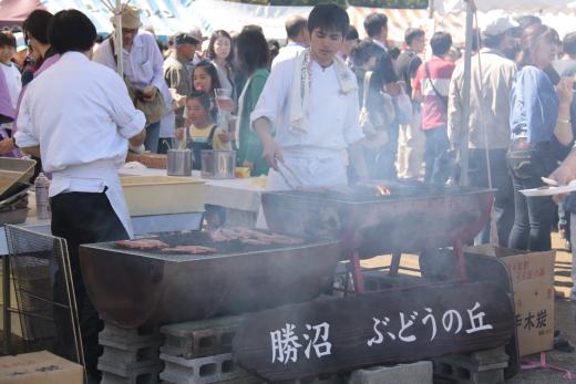 甲州市かつぬまぶどうまつり5