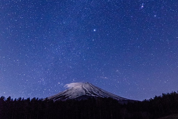 冬の山梨で星空観察！満天の星に出会えるホテルとスポット紹介