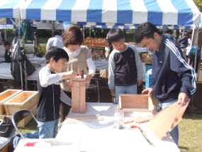 森林のフェスティバルの様子1