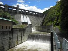 塩川ダム見学(ダム見学及び説明)
