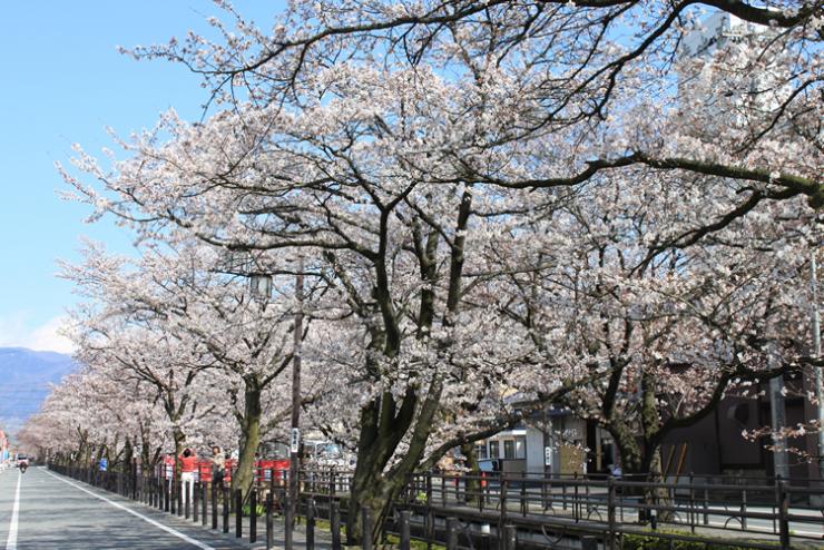 石和温泉