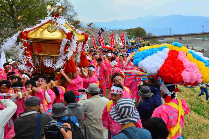 信玄堤 富士の国やまなし観光ネット 山梨県公式観光情報