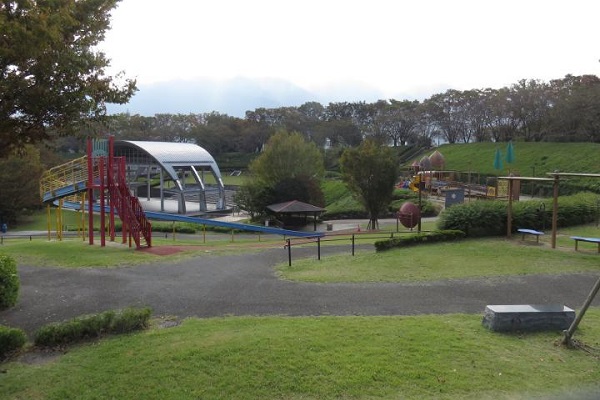 曽根丘陵公園遊具