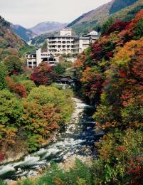 山県館