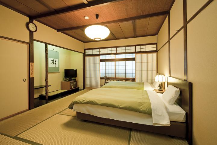別館の和風ツインルーム。温泉情緒たっぷりのお部屋です。