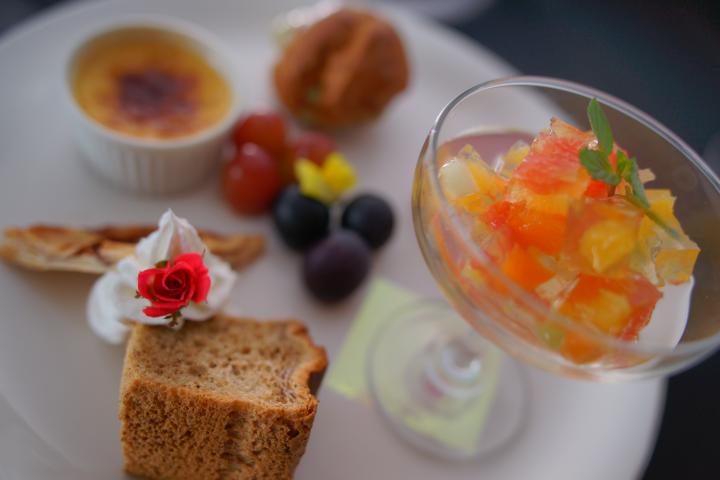 デザートはフルーツ王国山梨の旬味をご用意！桃・ぶどう・さくらんぼなど