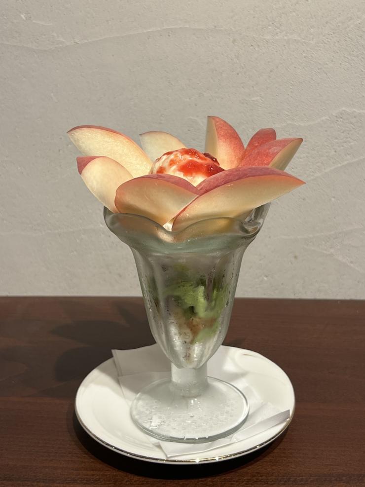 カフェテロワール_ご褒美パフェもも