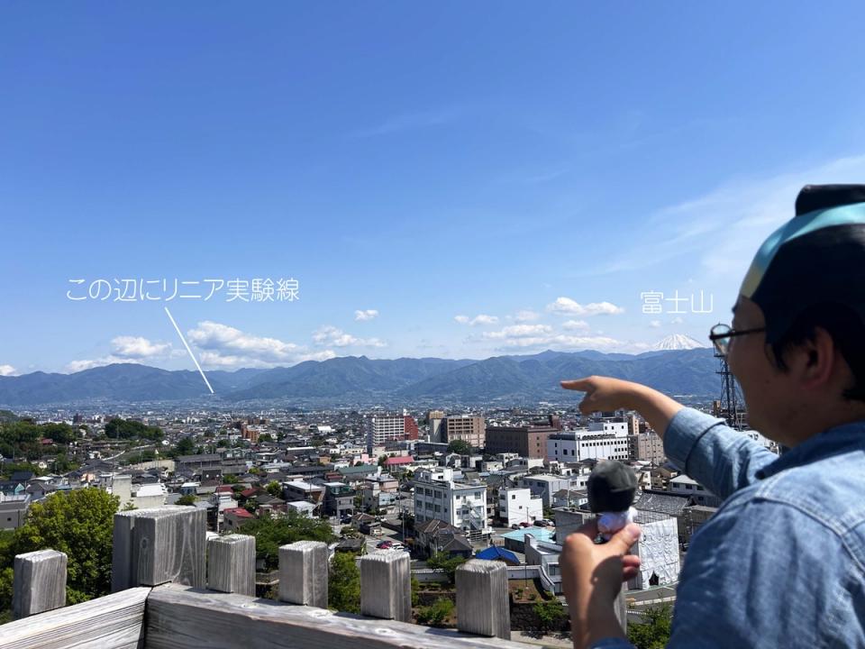 盆地のはじっこも見てみよう.