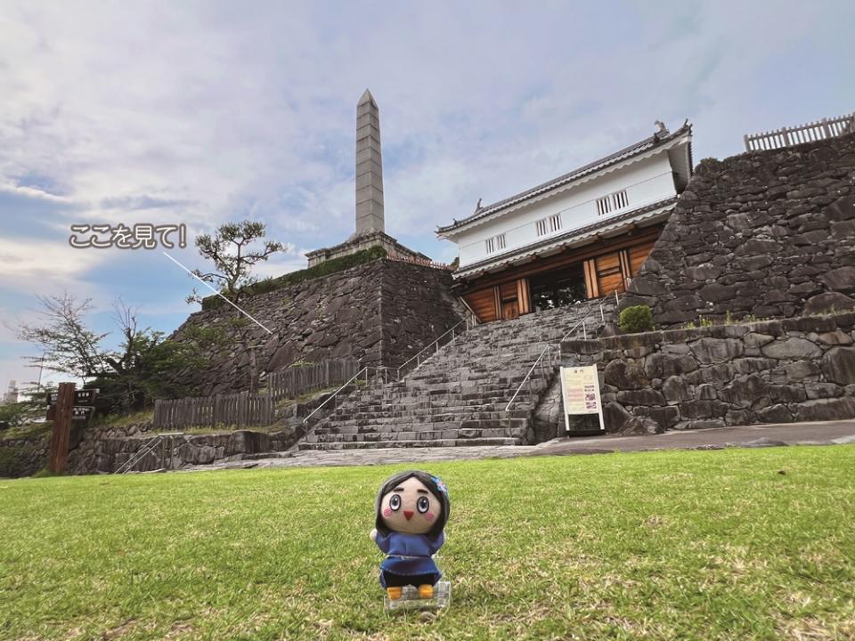 復元された鉄門