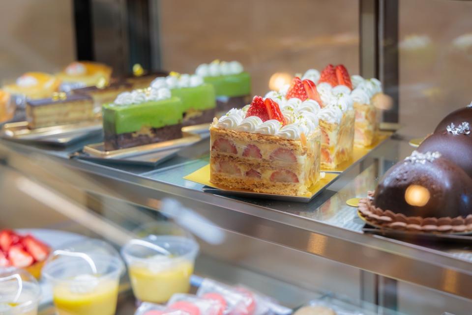 ナポレオンパイをはじめとするケーキ