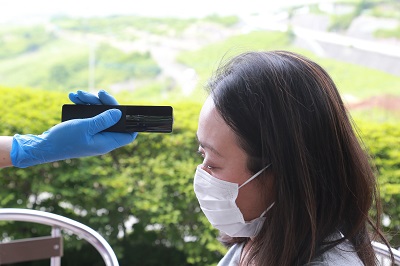 検温・健康チェックの様子