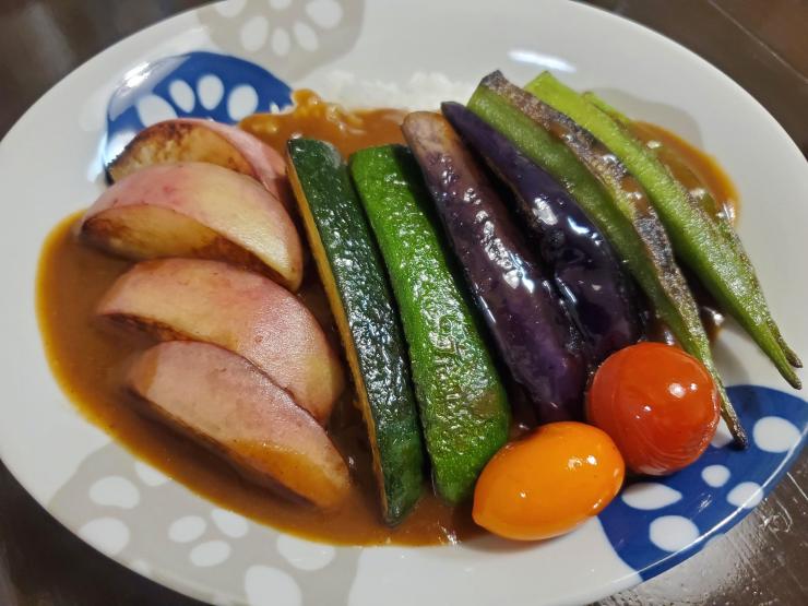 ももカレー