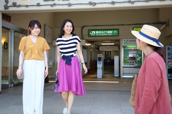 勝沼ぶどう郷駅にてお出迎え