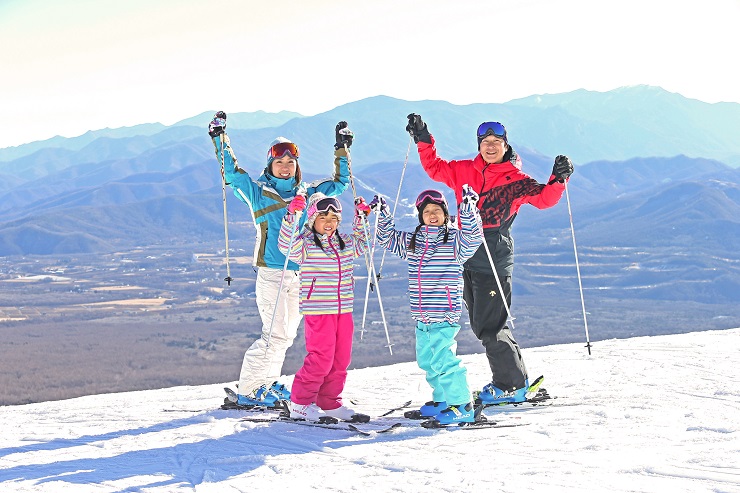 山梨でスキー・雪遊び