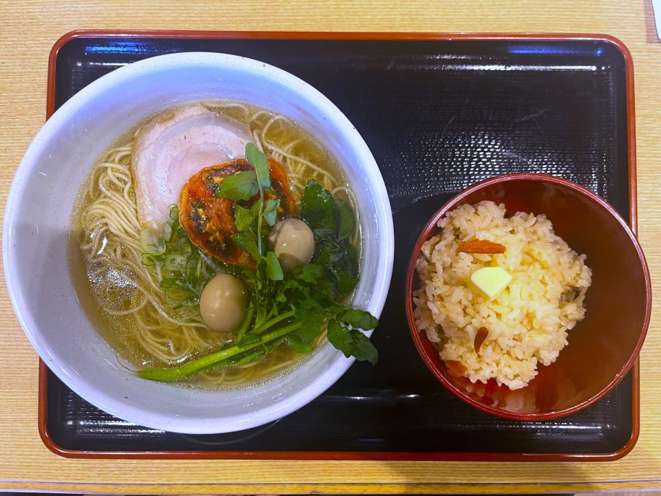 やまなし源水ラーメン