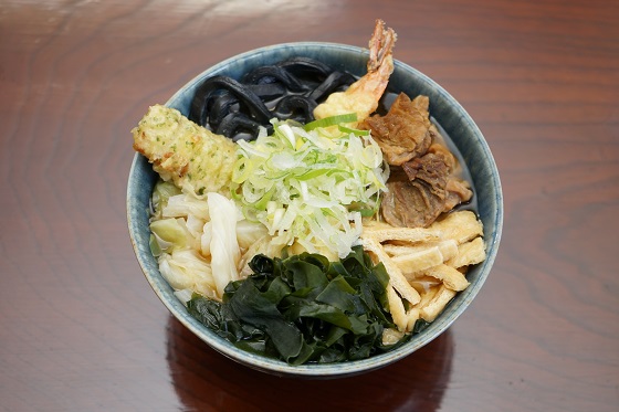 黒ふじやうどん