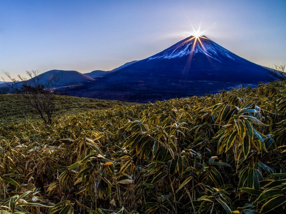 竜ヶ岳（ダイヤモンド富士）イメージ