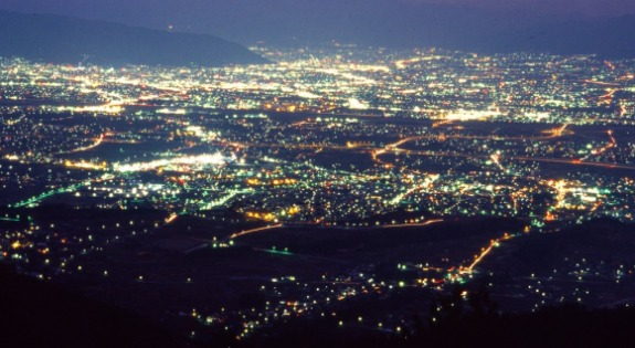 伊奈ヶ湖からの夜景