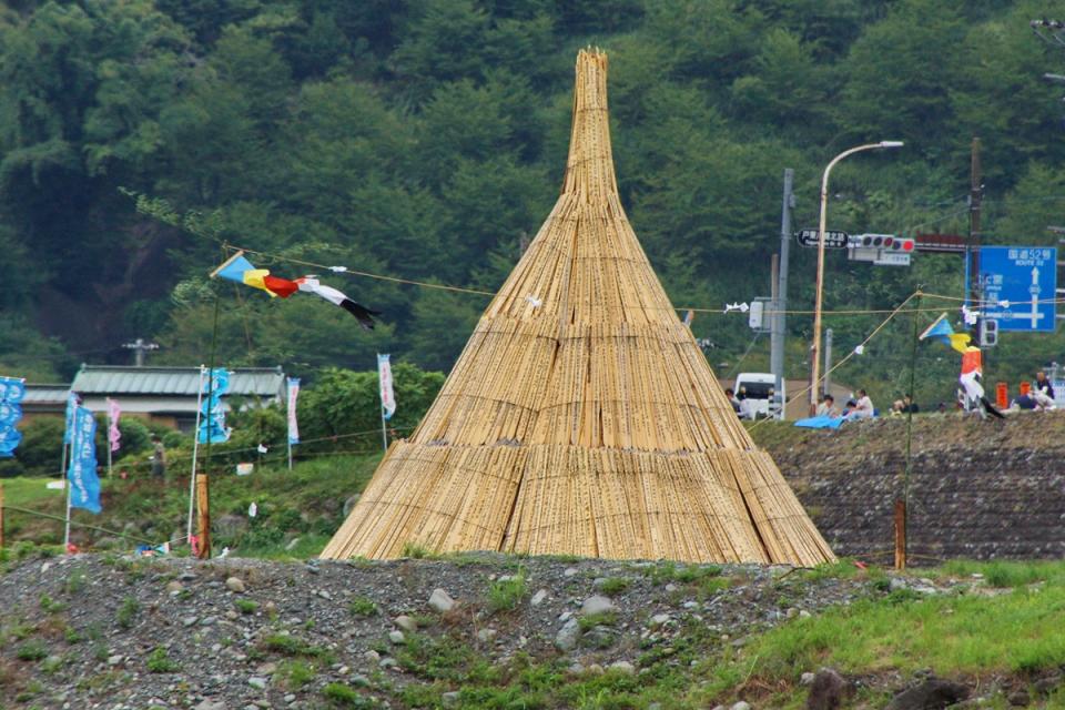 着火前の大松明
