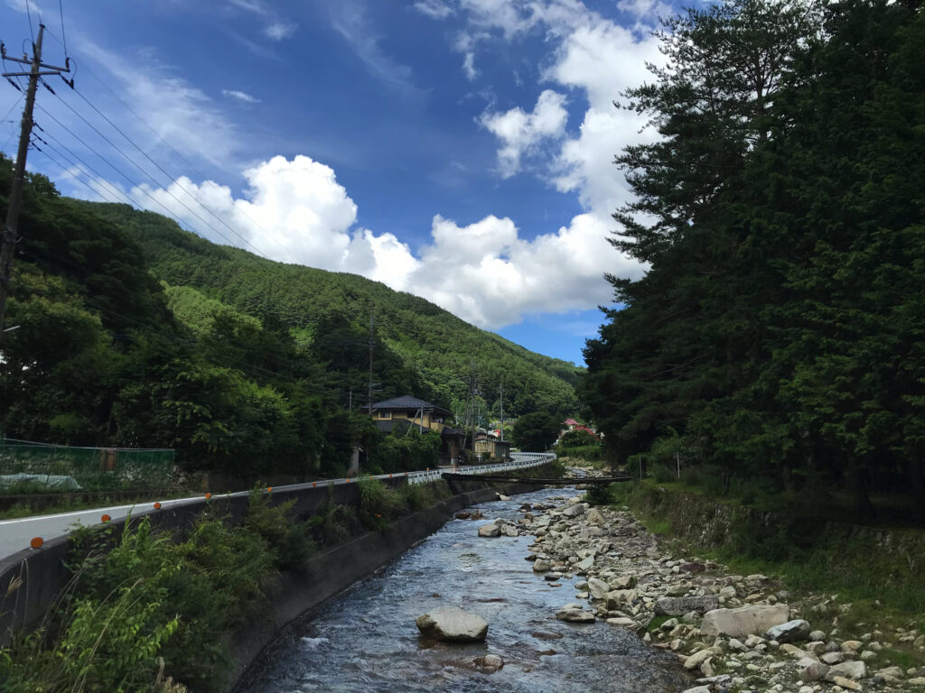 古関芦川坂